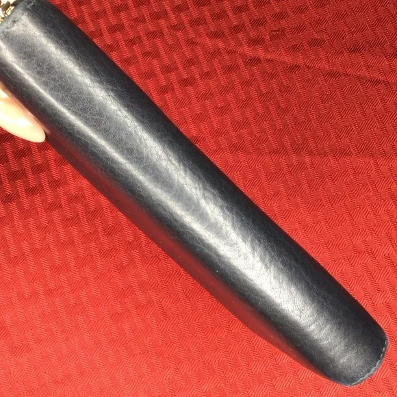 Gucci Soho Dark Blue Pebbled Leather Zip-Around Wallet - Picture 11 of 12